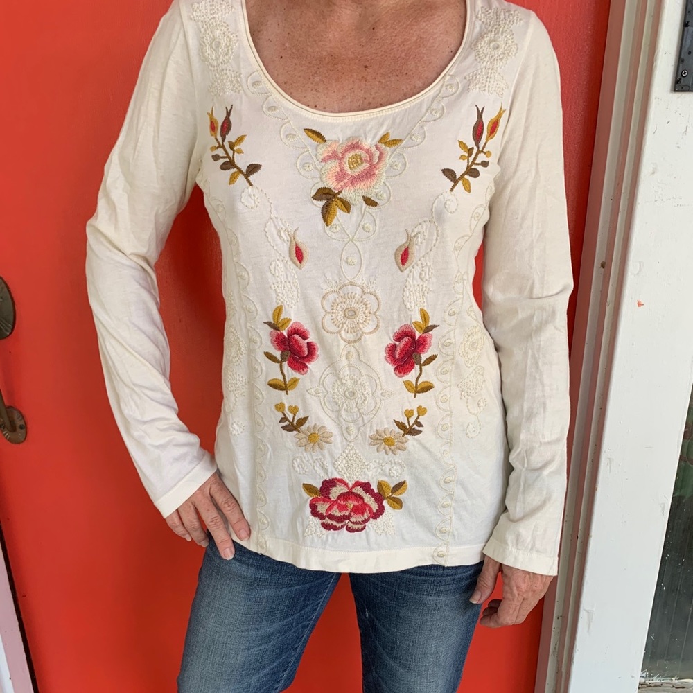 Johnny Was long sleeve shirt.